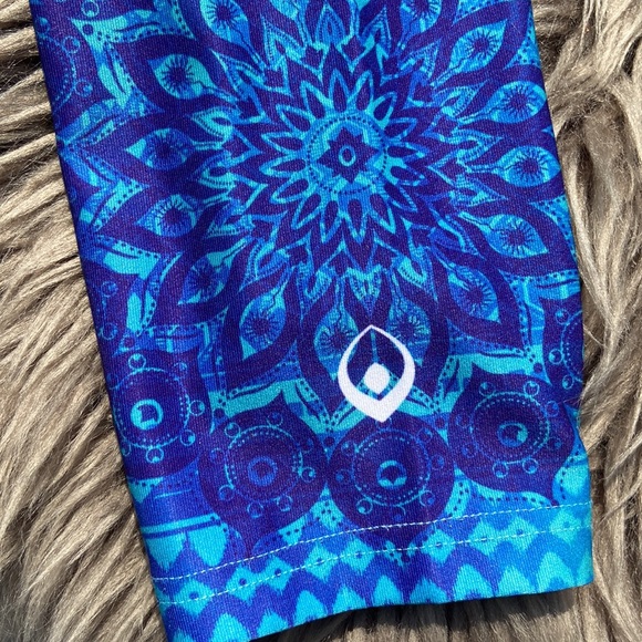 Inner fire mandalas Capri legging - Picture 5 of 7